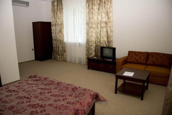Marco Polo Hotel Ulʼyanovka Extérieur photo